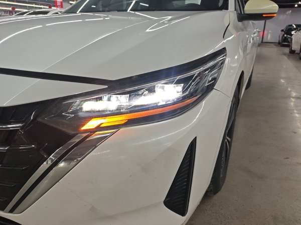 Nissan Sylphy 2023, 82000 км, за 11983 USD - фото 9