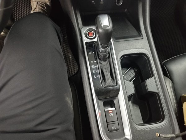 Nissan Sylphy 2023, 82000 км, за 11983 USD - фото 17