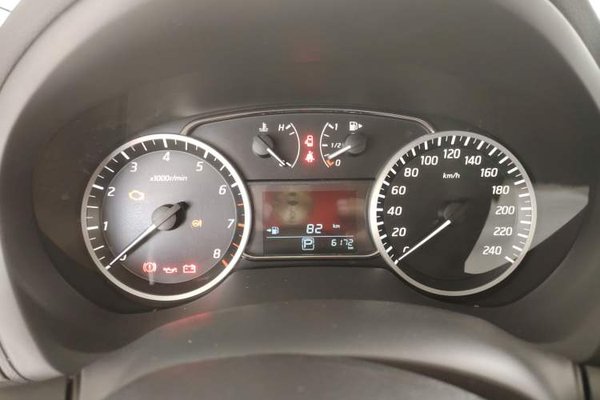 Nissan Sylphy 2024, 6200 км, за 11081 USD - фото 14