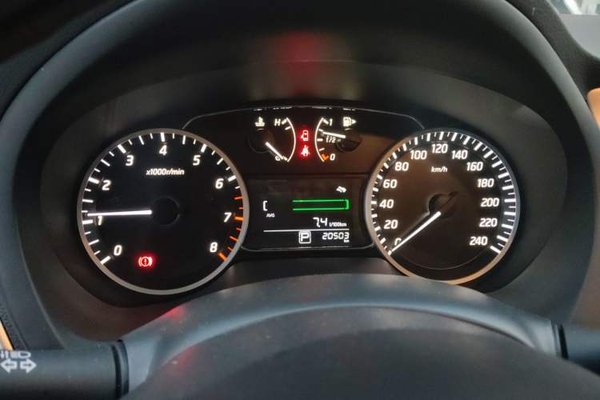 Nissan Sylphy 2024, 20500 км, за 10272 USD - фото 8