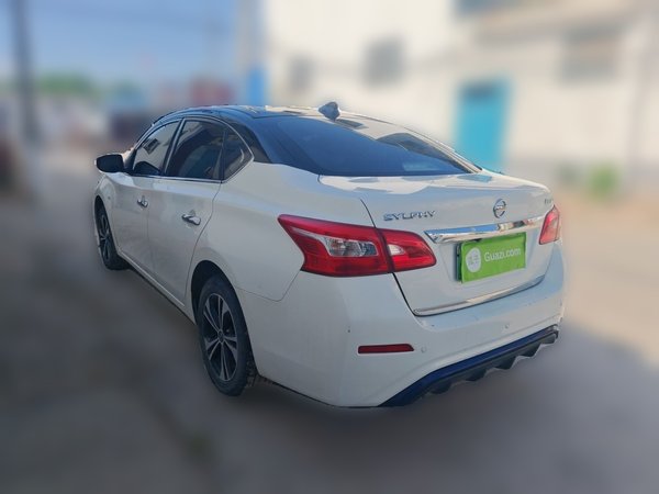 Nissan Sylphy EV 2018, 110600 км, за 6392 USD
