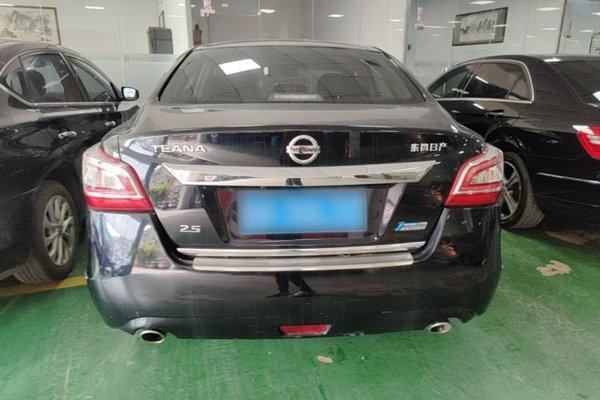 Nissan Teana 2013, 83400 км, за 9522 USD