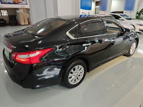 Nissan Teana 2016, 78900 км, за 10972 USD - фото 6