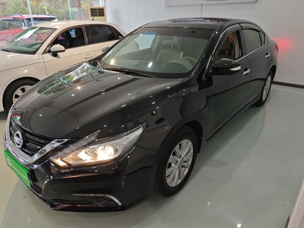 Nissan Teana 2016, 78900 км, за 10972 USD