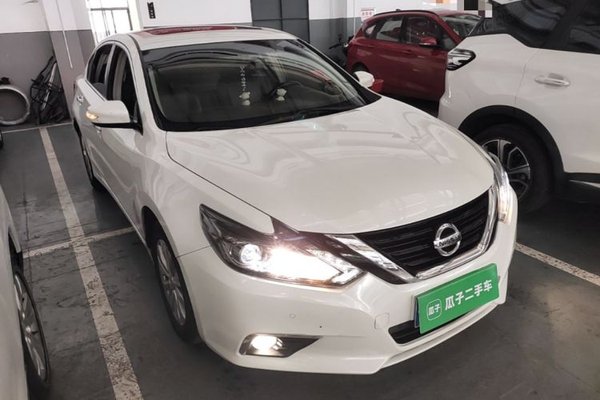 Nissan Teana 2018, 82800 км, за 9438 USD