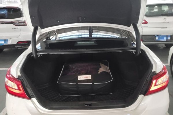 Nissan Teana 2018, 82800 км, за 9438 USD - фото 27