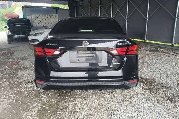 Nissan Teana 2019, 79900 км, за 11243 USD