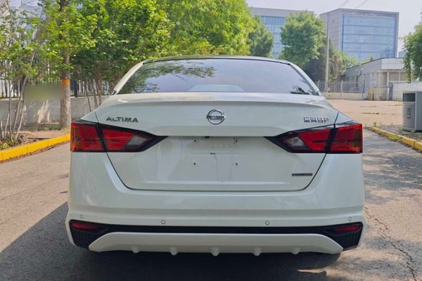 Nissan Teana 2020, 107600 км, за 13154 USD - фото 8