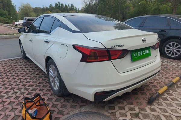 Nissan Teana 2020, 129300 км, за 9342 USD