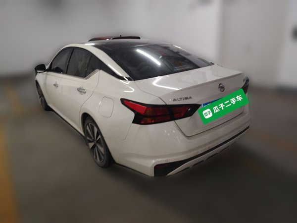 Nissan Teana 2021, 64000 км, за 13843 USD