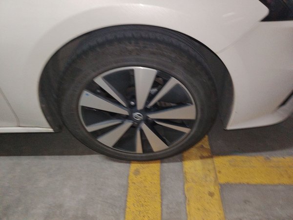 Nissan Teana 2021, 64000 км, за 13843 USD