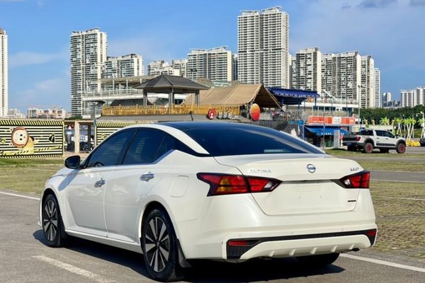 Nissan Teana 2021, 84500 км, за 14804 USD