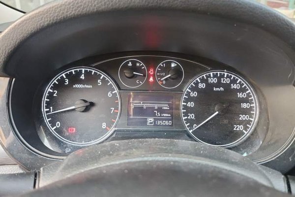 Nissan Tiida 2014, 135000 км, за 4291 USD - фото 13