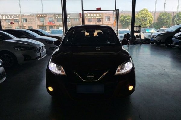 Nissan Tiida 2016, 108800 км, за 7016 USD
