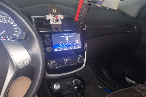 Nissan Tiida 2016, 20400 км, за 6815 USD - фото 13