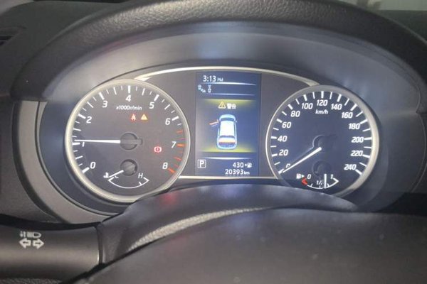 Nissan Tiida 2016, 20400 км, за 6815 USD - фото 11