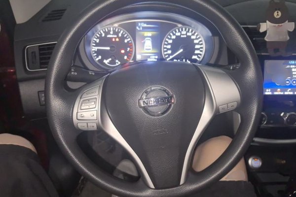 Nissan Tiida 2016, 20400 км, за 6815 USD - фото 10