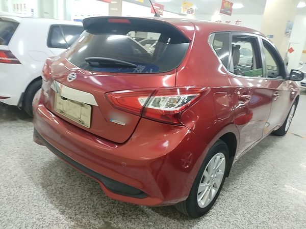Nissan Tiida 2016, 81100 км, за 7128 USD