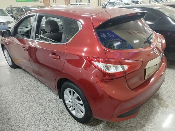 Nissan Tiida 2016, 81100 км, за 7128 USD