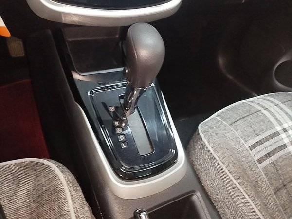 Nissan Tiida 2016, 81100 км, за 7128 USD - фото 17