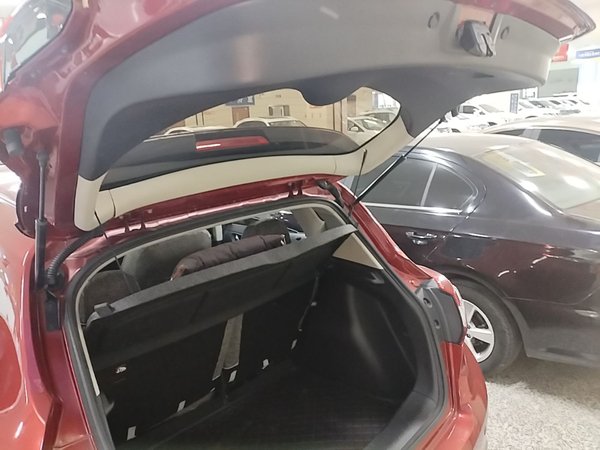 Nissan Tiida 2016, 81100 км, за 7128 USD - фото 22