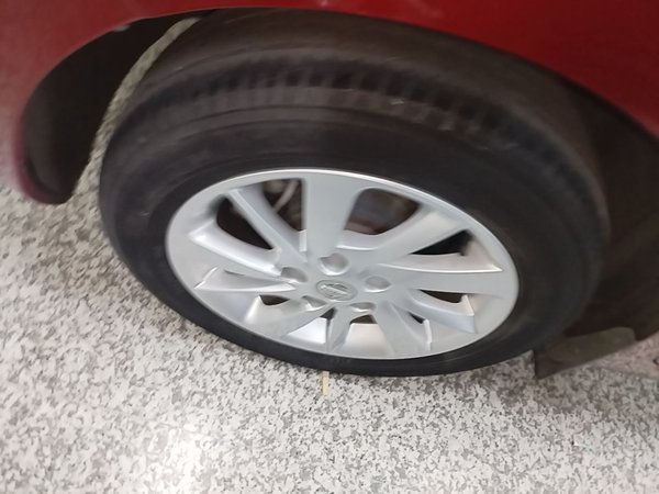 Nissan Tiida 2016, 81100 км, за 7128 USD - фото 10
