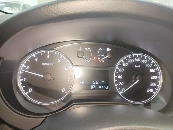 Nissan Tiida 2016, 81100 км, за 7128 USD - фото 15