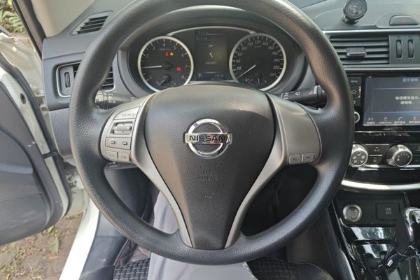 Nissan Tiida 2016, 98100 км, за 7017 USD - фото 17