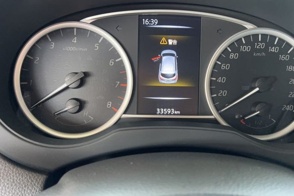 Nissan Tiida 2021, 33600 км, за 11680 USD - фото 13