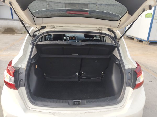 Nissan Tiida 2021, 16500 км, за 11001 USD - фото 17