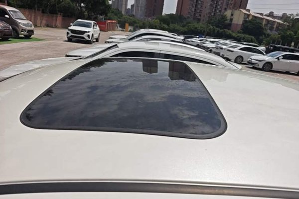 Nissan Tiida 2021, 40900 км, за 10685 USD - фото 11