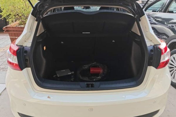 Nissan Tiida 2021, 54200 км, за 9281 USD - фото 22