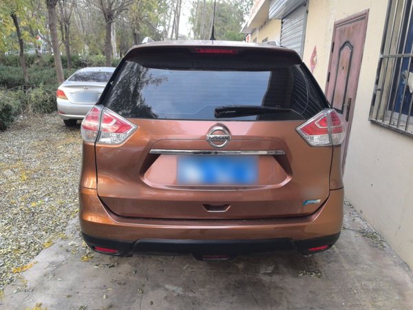 Nissan X-Trail 2014, 100399 км, за 7582 USD