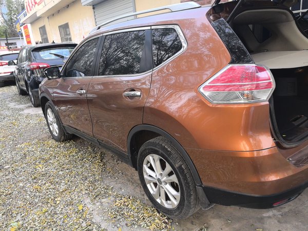 Nissan X-Trail 2014, 100399 км, за 7582 USD
