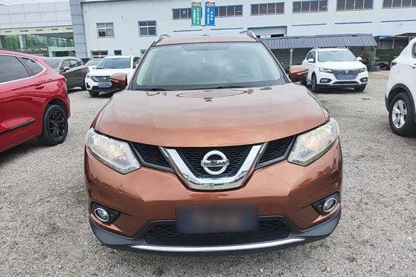 Nissan X-Trail 2014, 113400 км, за 8663 USD