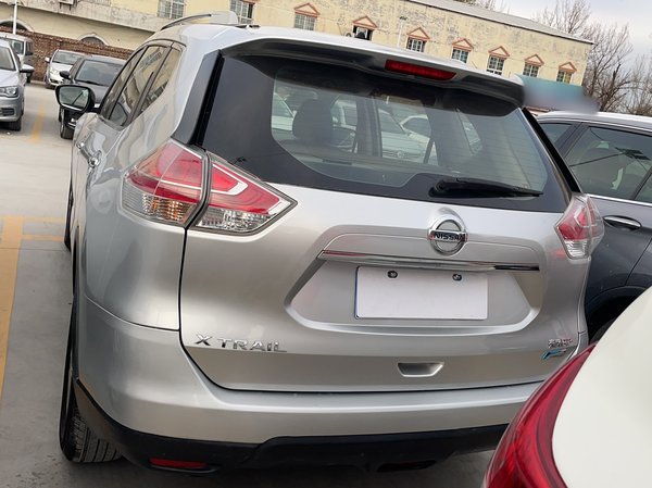 Nissan X-Trail 2014, 156900 км, за 7670 USD