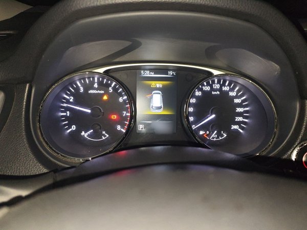 Nissan X-Trail 2014, 156900 км, за 7670 USD - фото 8