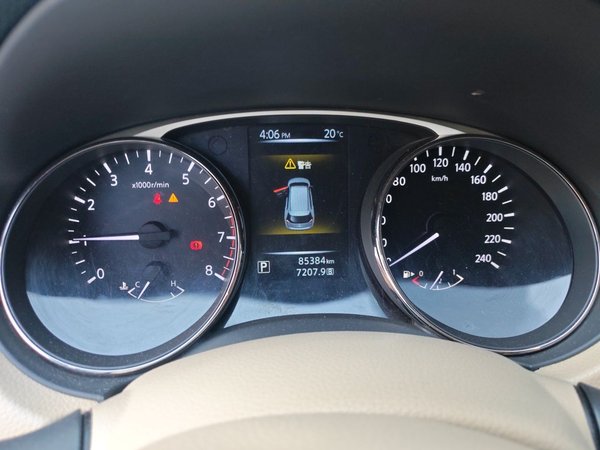 Nissan X-Trail 2014, 85300 км, за 7007 USD