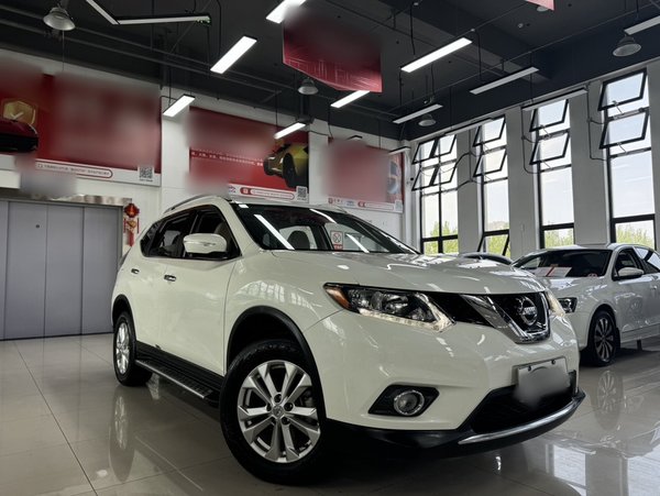 Nissan X-Trail 2014, 33600 км, за 11821 USD