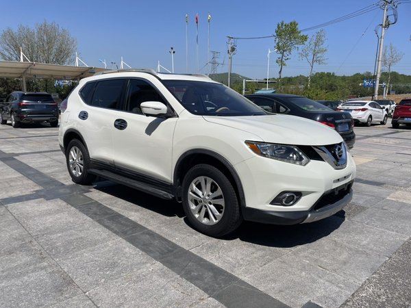 Nissan X-Trail 2014, 75100 км, за 8910 USD