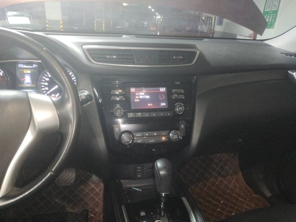 Nissan X-Trail 2014, 196400 км, за 7601 USD