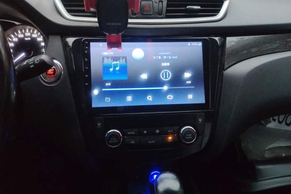 Nissan X-Trail 2014, 103800 км, за 6207 USD