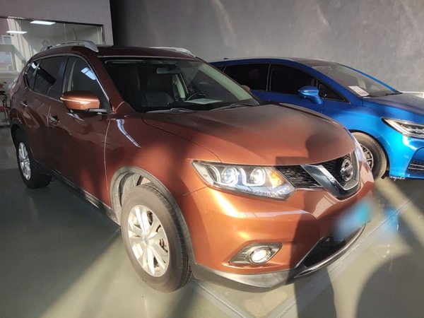 Nissan X-Trail 2014 2.5L CVT Luxury Edition 4WD, 2014 года