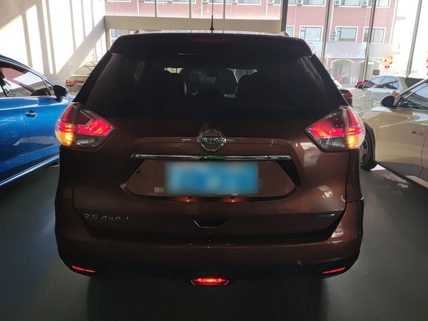 Nissan X-Trail 2014, 138900 км, за 8681 USD