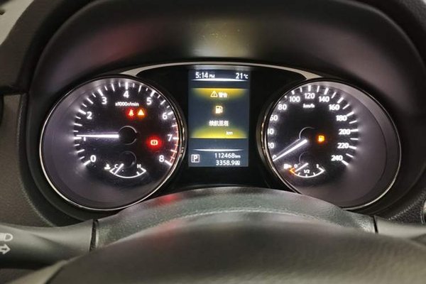 Nissan X-Trail 2015, 112400 км, за 7722 USD