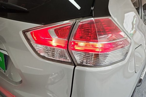 Nissan X-Trail 2015, 112400 км, за 7722 USD - фото 22