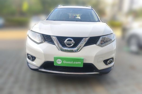 Nissan X-Trail 2015, 106600 км, за 7740 USD