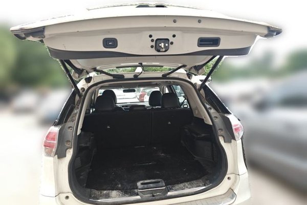 Nissan X-Trail 2016, 90500 км, за 9788 USD - фото 16