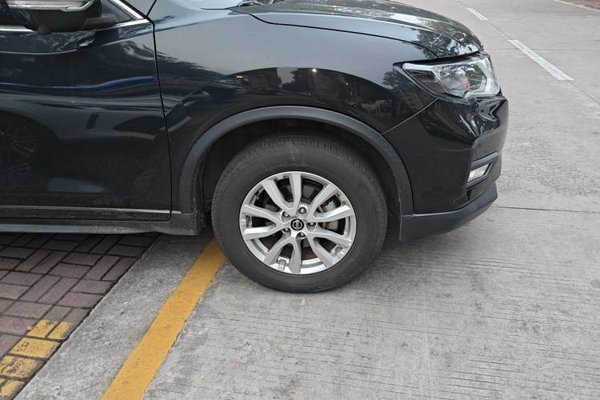 Nissan X-Trail 2017, 52100 км, за 10015 USD