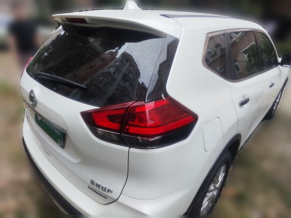 Nissan X-Trail 2017, 54300 км, за 11135 USD